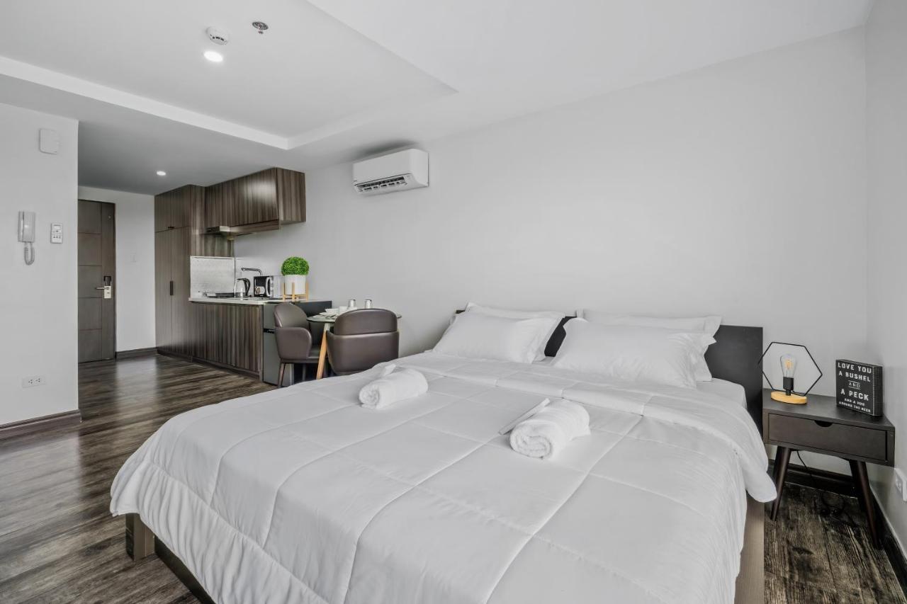 Espacio Hotel Taguig Esterno foto
